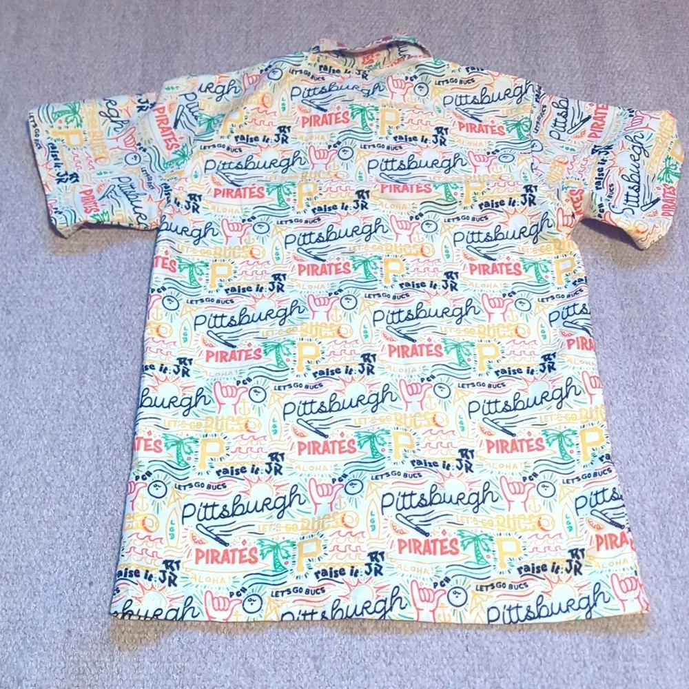 Pittsburgh Pirates Hawaiian Shirt With Matching Reversible Bucket Hat - Picture 4 of 6